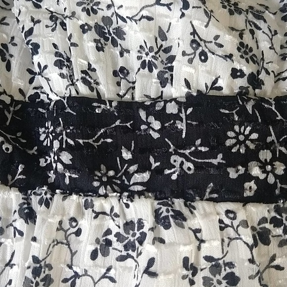 Madewell V Neck Peplum Top - Picture 7 of 8